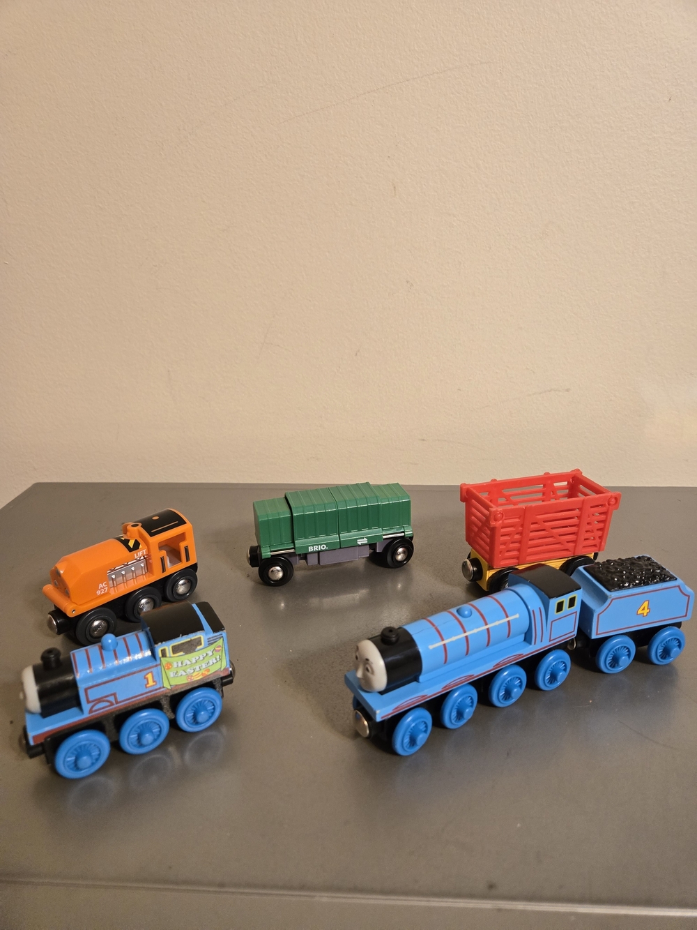 Thomas & Friends Wooden Trains and Others Cargo Car Train Set